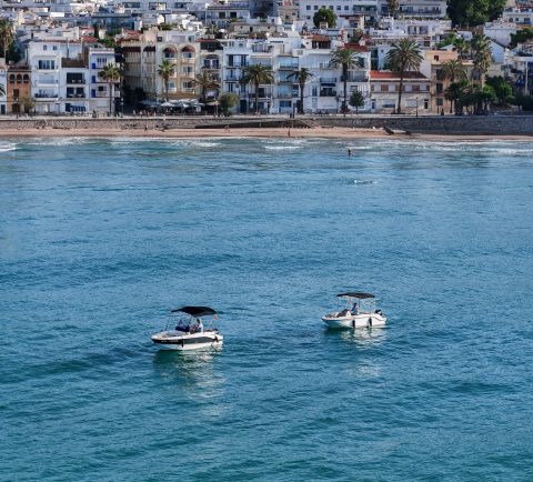 barcos sin licencia alquiler sitges