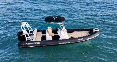 27 Foto Apex 20240617191625 0703 D scaled e1719159972551 Location bateaux Sitges avec skipper,location bateaux princess sitges,location bateaux martu sitges